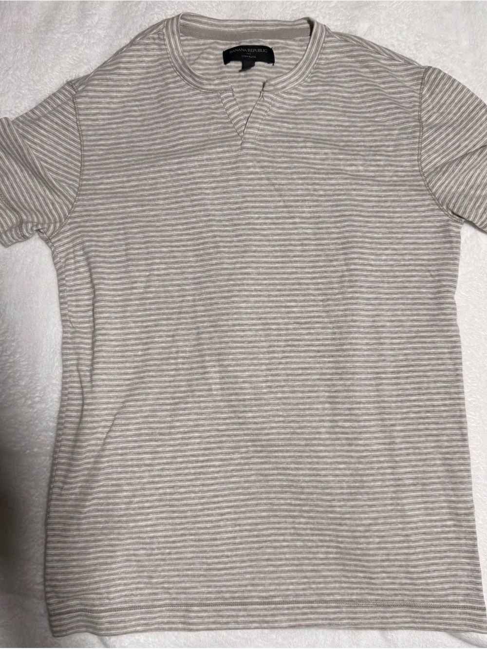 Banana Republic Short-Sleeve Linen Striped Tee in Beige and White